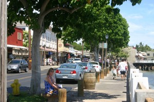 Ocean walk in Lahaina Town.
