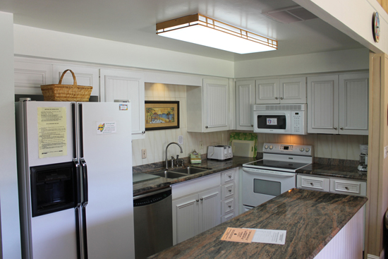 kitchen-koa-resort-1j Kitchen