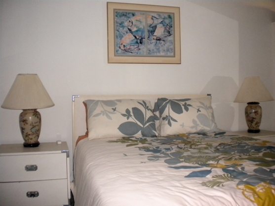 kihei_akahi_c213_bed Queen Bed