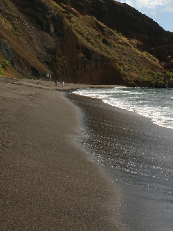 One’uli Black Sand Beach aka Naupaka Beach